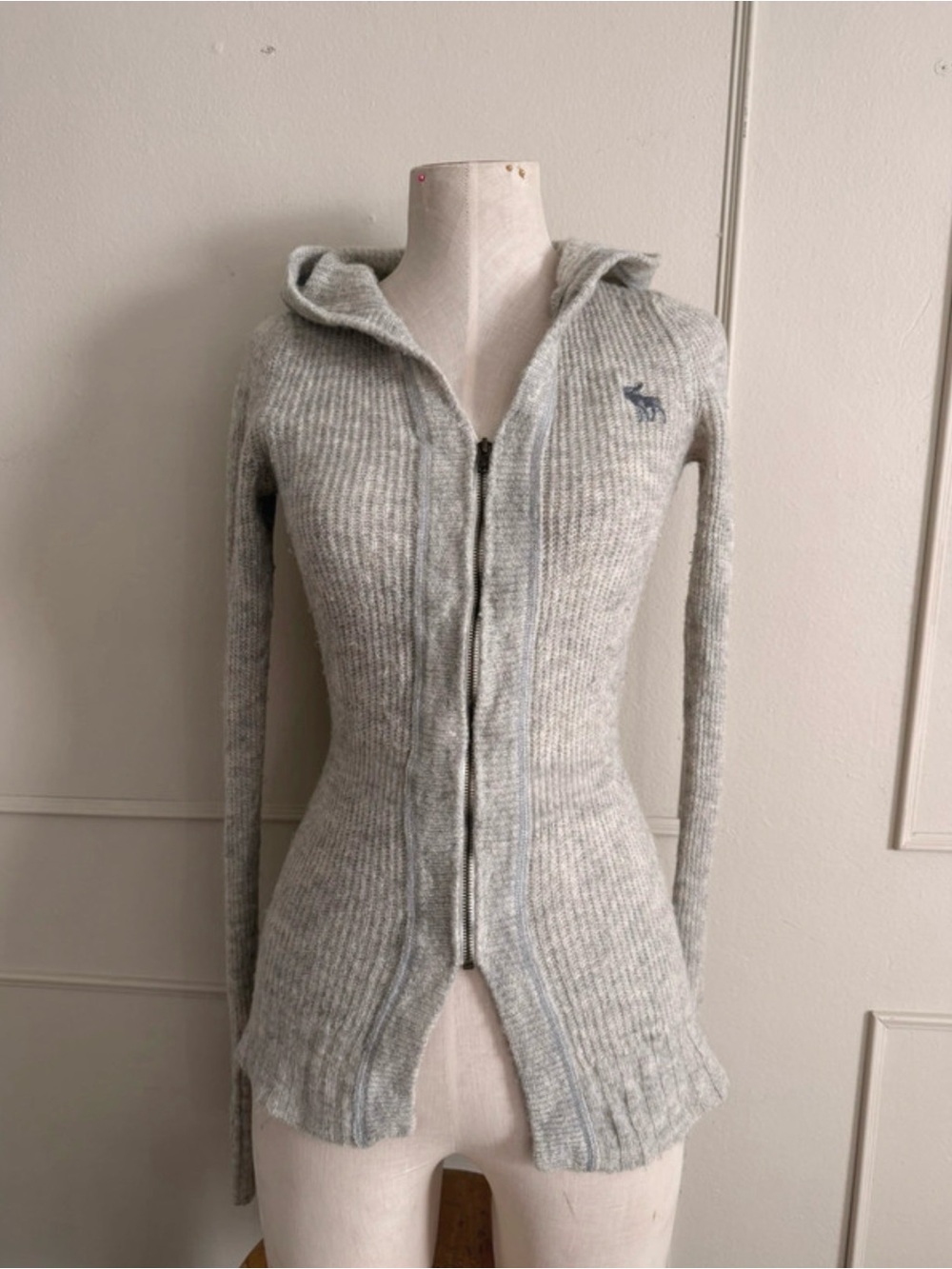 Vintage Abercrombie & Fitch Heather Light Gray Ribbed Zip Hoodie Cardigan
